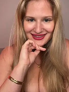 Busty-Ellie online show from June 13, 2026, 5:44 pm