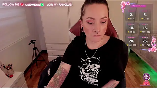 Snapshot of Domina_Deivis chatting on January 27, 2025, 12:16 pm Domina Deivis online show from January 27, 2025, 12:16 pm