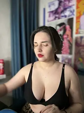 Snapshot of HoneySweetBee chatting on February 26, 2026, 3:55 pm HoneySweetBee online show from February 26, 2026, 3:55 pm