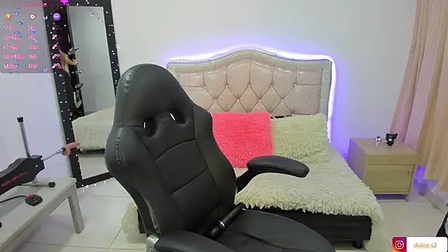 baby love03 online show from December 2, 2025, 8:19 am