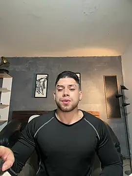 Snapshot of Mike_montoya1 chatting on August 8, 2026, 8:05 am Mike montoya1 online show from August 8, 2026, 8:05 am