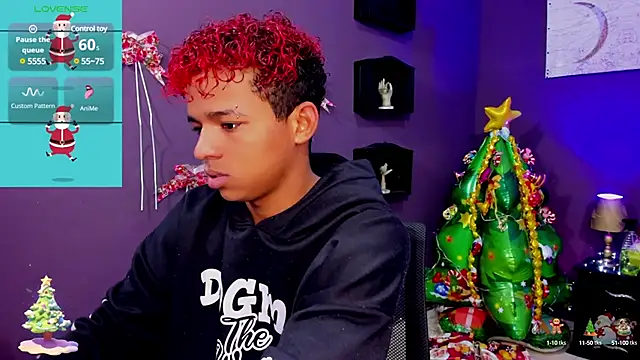 Snapshot of Noah_Smith04 chatting on December 27, 2024, 11:50 am Noah Smith04 online show from December 27, 2024, 11:50 am