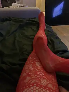 footsy35 online show from April 25, 2026, 5:10 am