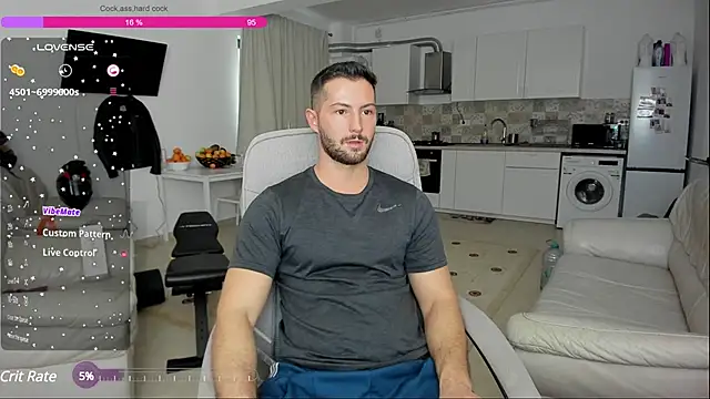 Snapshot of ZackFraser chatting on December 5, 2024, 8:22 am ZackFraser online show from December 5, 2024, 8:22 am