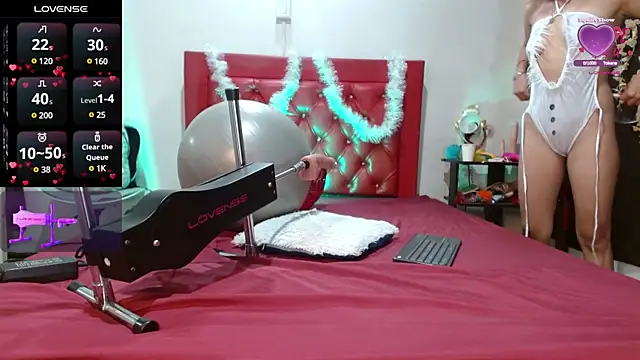 cleopatraa online show from December 14, 2024, 7:25 pm