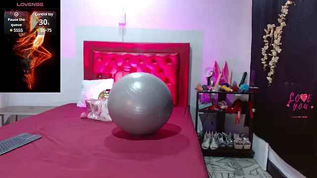 cleopatraa online show from January 24, 2025, 7:18 pm