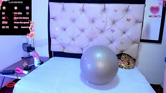 cleopatraa online show from March 21, 2026, 2:09 pm