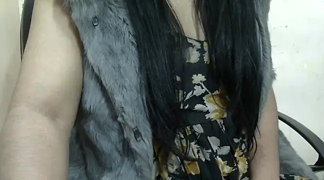 Naughty-Jiya online show from January 13, 2025, 4:28 am