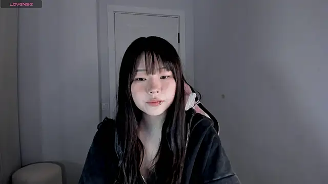 hee young11 online show from October 24, 2025, 11:06 am