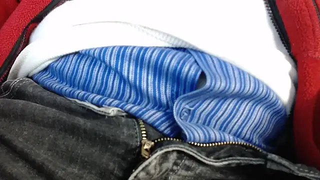 smoothandtiny online show from February 19, 2025, 3:05 pm