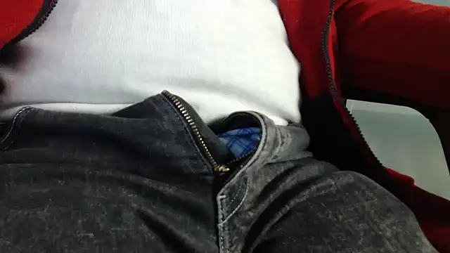 smoothandtiny online show from March 3, 2025, 7:32 am