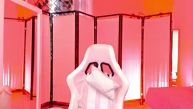 your khloe online show from December 19, 2025, 2:35 pm