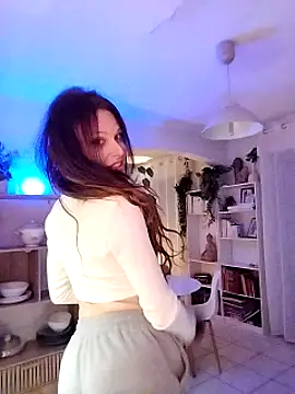 Luna Kitanna online show from January 19, 2025, 3:08 am