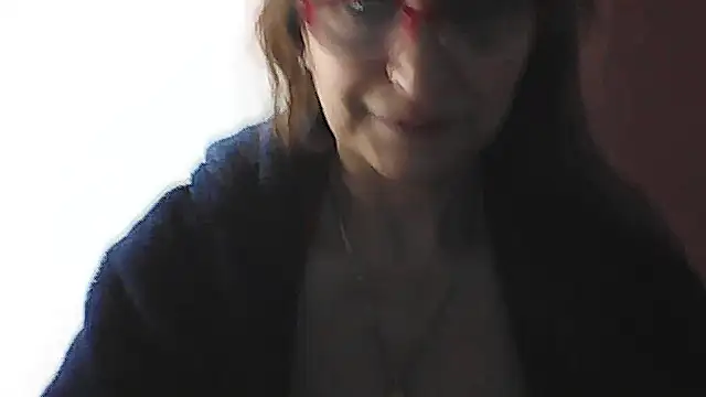 Snapshot of Lilly_macflyy chatting on October 16, 2025, 6:42 pm Lilly macflyy online show from October 16, 2025, 6:42 pm