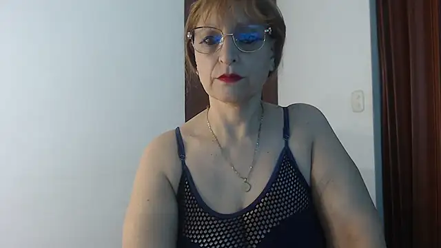 Snapshot of Lilly_macflyy chatting on November 17, 2025, 5:30 pm Lilly macflyy online show from November 17, 2025, 5:30 pm