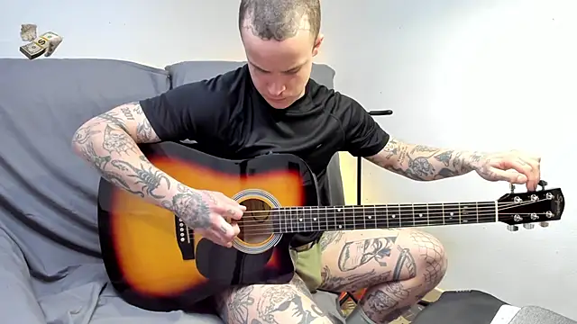 layneinchains online show from February 6, 2026, 6:33 pm