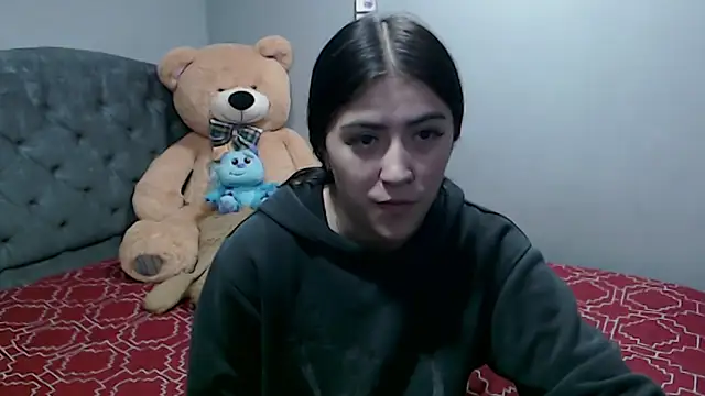 Gaby foz online show from March 17, 2026, 4:17 am