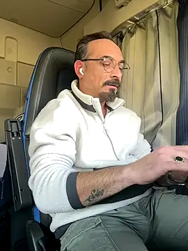 dzhakar online show from December 4, 2025, 12:25 pm