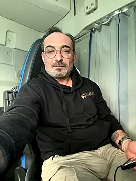 dzhakar online show from December 15, 2025, 1:04 pm