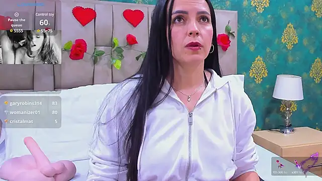 SuzanSmithh online show from March 20, 2025, 6:42 pm