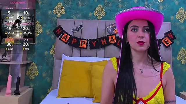 SuzanSmithh online show from October 31, 2025, 10:49 am