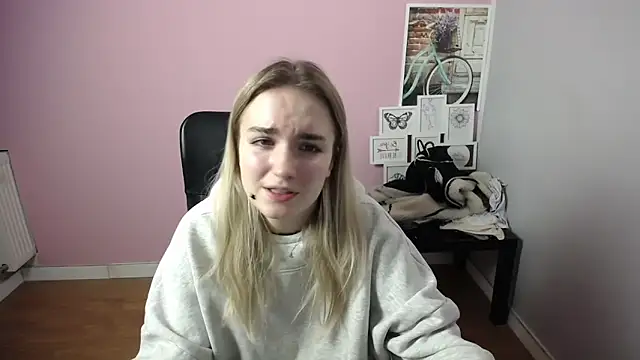 Snapshot of viktoria_lovely chatting on January 31, 2025, 11:03 am viktoria lovely online show from January 31, 2025, 11:03 am