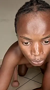 Snapshot of Perqueen chatting on October 28, 2025, 8:44 pm Perqueen online show from October 28, 2025, 8:44 pm