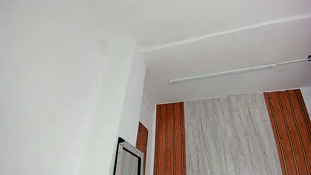 Alika01 online show from October 11, 2025, 1:42 pm