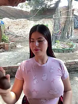 Hotnightsexxx online show from November 6, 2025, 5:58 pm