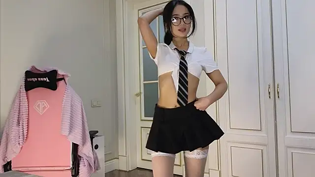 sinsemilla12 online show from May 17, 2026, 3:41 pm