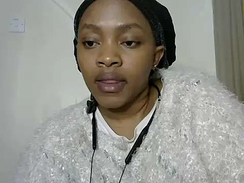Snapshot of Brown_sexy chatting on December 26, 2024, 10:20 pm Brown sexy online show from December 26, 2024, 10:20 pm