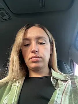 StasyWood online show from October 12, 2025, 1:04 am