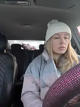 StasyWood online show from March 4, 2026, 1:00 am