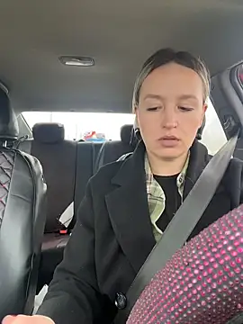 StasyWood online show from April 10, 2026, 1:11 am