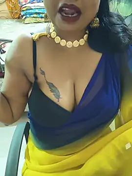 Snapshot of YR-SHIVANI chatting on June 17, 2026, 5:54 am YR-SHIVANI online show from June 17, 2026, 5:54 am