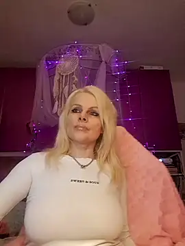 Angeldevilus online show from October 19, 2025, 1:17 am