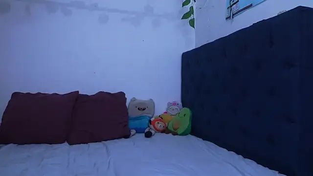 AliciaBasch online show from November 9, 2025, 4:55 am