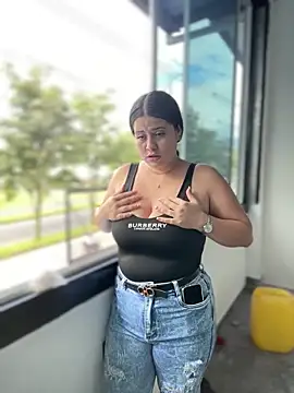 Natalia Cleark09 online show from October 24, 2025, 1:07 pm