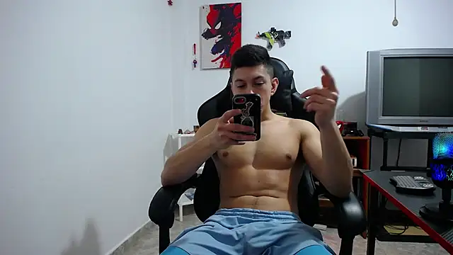 Snapshot of Iam_yourbabyprincess_XD chatting on November 3, 2025, 6:25 am Iam yourbabyprincess XD online show from November 3, 2025, 6:25 am