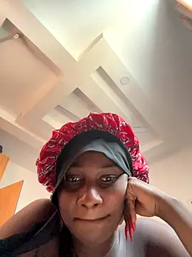 Snapshot of t-Booty_risky_ chatting on October 31, 2025, 10:05 am t-Booty risky online show from October 31, 2025, 10:05 am