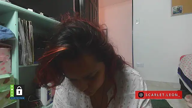 Scarletleon77 online show from November 13, 2025, 3:00 pm