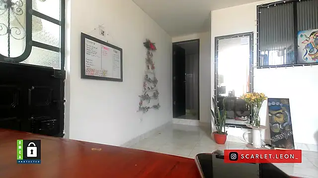 Scarletleon77 online show from December 19, 2025, 3:30 pm