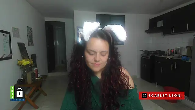 Scarletleon77 online show from March 27, 2026, 10:42 pm