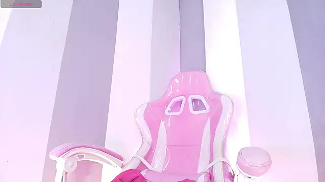 paulinasaeEnz online show from February 3, 2025, 1:08 pm