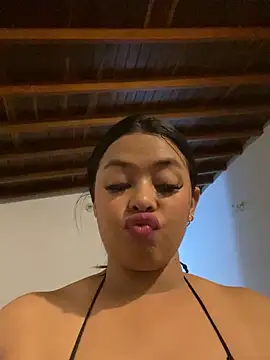 PUSHYLATE online show from March 28, 2026, 11:04 pm