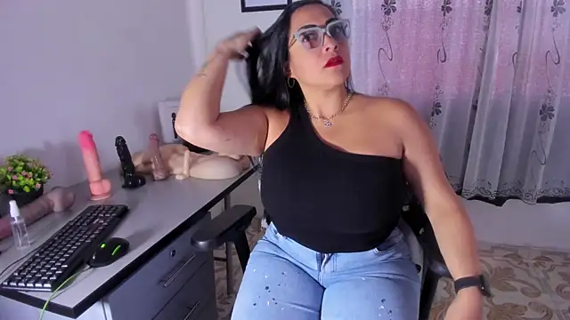 MelissaaCortes online show from October 2, 2025, 4:03 pm