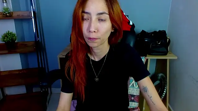 Erika Stevens online show from December 7, 2024, 4:42 am