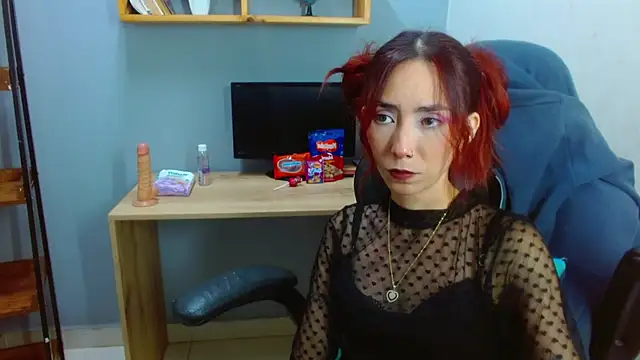 Erika Stevens online show from January 5, 2025, 5:30 am