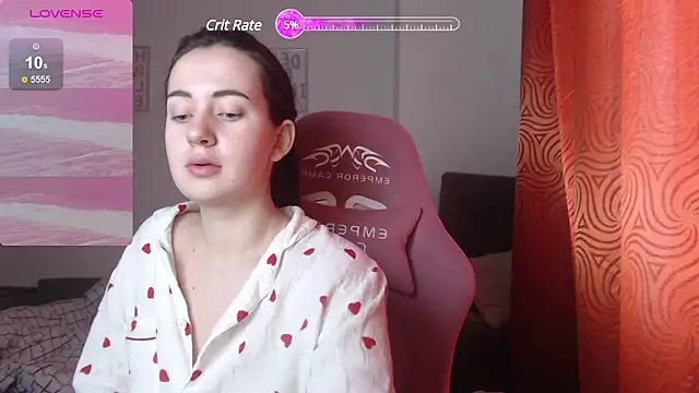 SweetieKendl online show from February 26, 2025, 2:03 pm