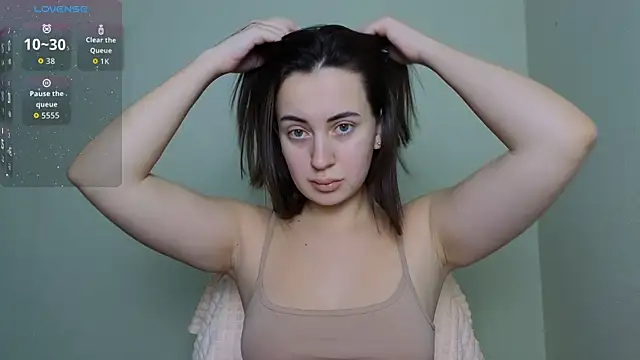 SweetieKendl online show from January 10, 2026, 9:33 am